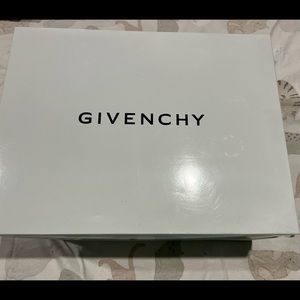 Givenchy feather quilt - bnib